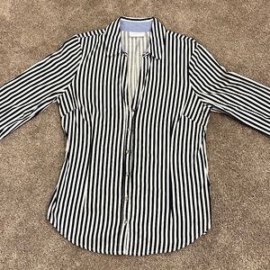 NY & Co. Button down Shirt